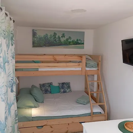 Casa Contenedor T0 Apartman