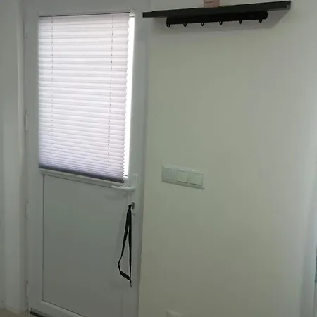 Casa Contenedor T0 * 圣马蒂纽·杜·波特